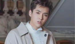 小飞娱乐圈吃瓜事件,揭秘明星幕后吃瓜真相